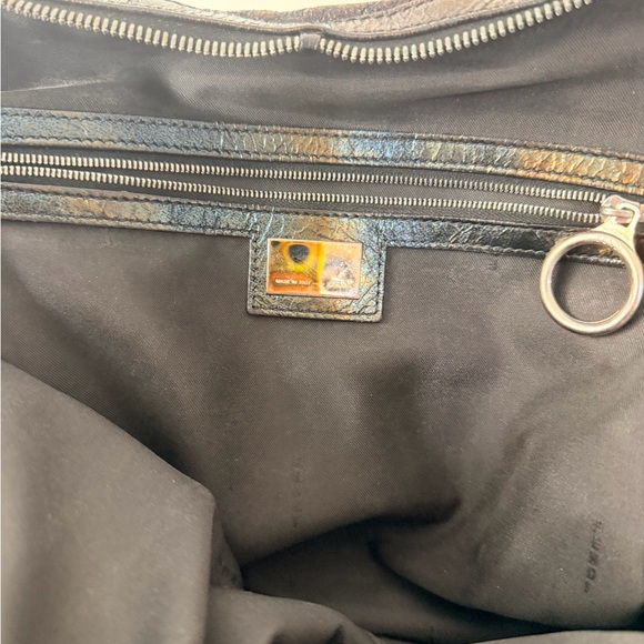 ‼️SOLD ‼️Vintage FENDI Holographic Patent Leather Tote | Silver Logo Charm - Picture 4 of 9